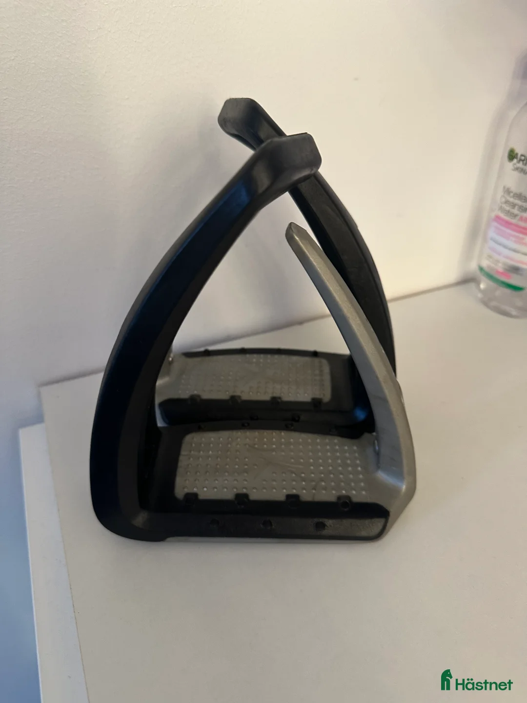 Stigbyglar hästutrustning till salu: ⭐️ Freejump stigbyglar ⭐️ i Vellinge - Annons 3