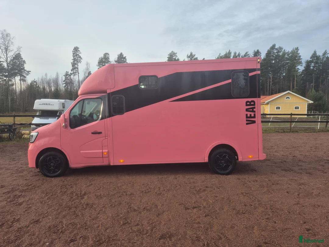 Hästlastbilar  fordon & transport till salu: Renault Master sstuteri Meetingbuss  i Falun - Annons 3