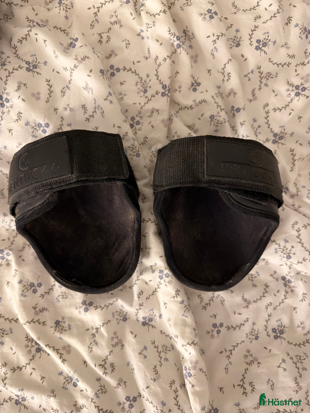 Benskydd hästutrustning till salu: Fram och bakskydd från Kentucky  i Sveg - Annons 4