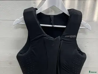 Säkerhetsvästar ryttarutrustning till salu: Fin Komperdell väst slim m i Gävle - Annons 6