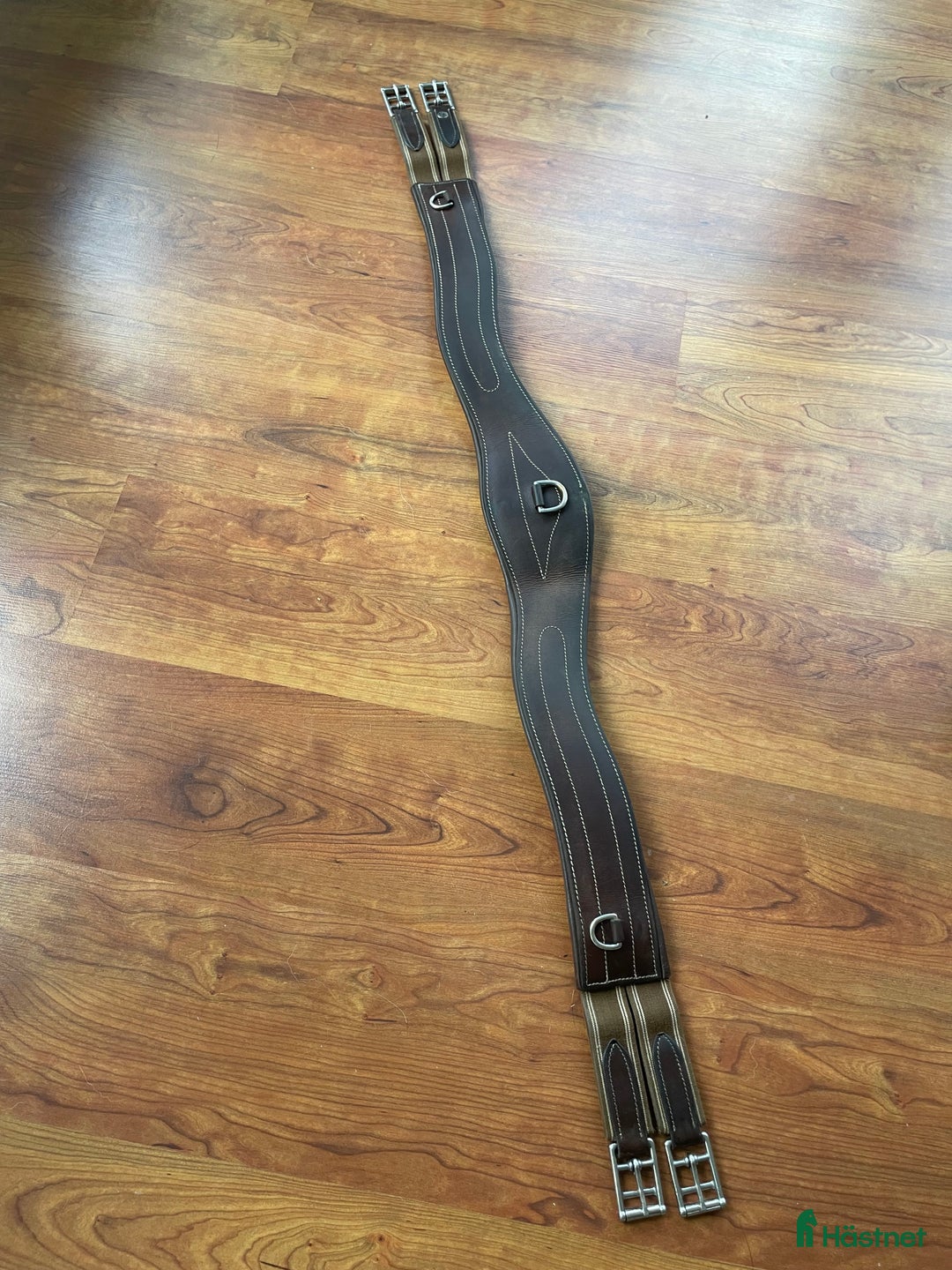 Sadlar hästutrustning till salu: Fin Lippo hoppsadel i Västerfärnebo - Annons 6