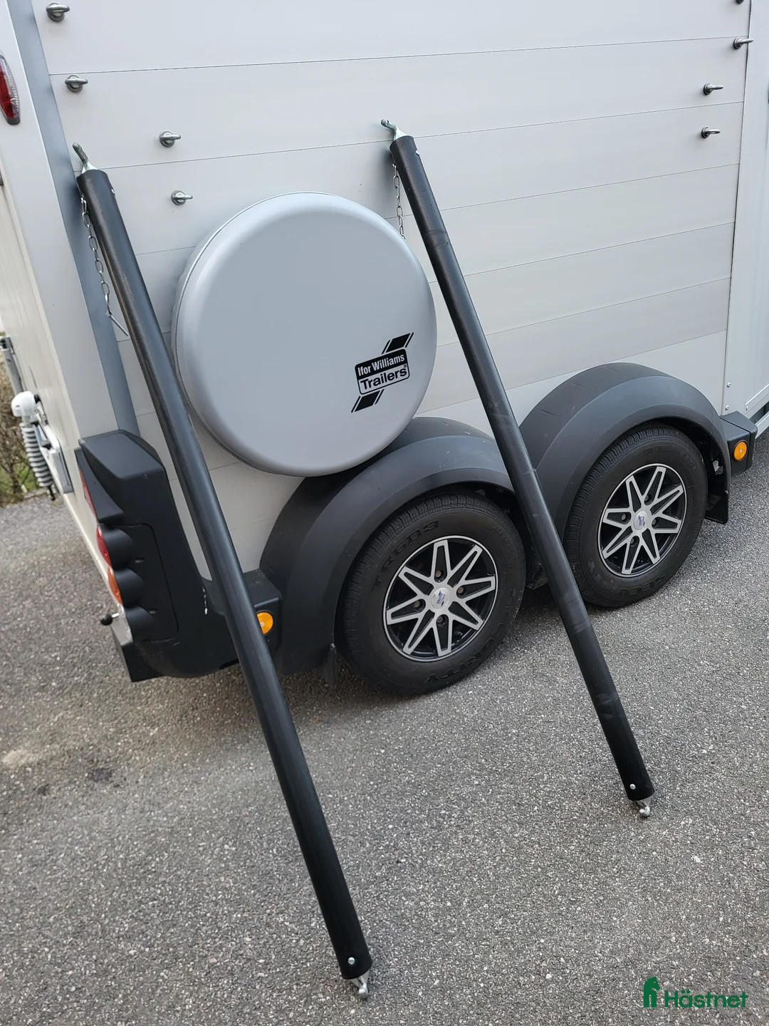 Övrig utrustning övrig utrustning till salu: 2 st långa bommar  - Annons 1