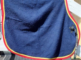 Täcken hästutrustning till salu: Ländtäcke ull i Veddige - Annons 7