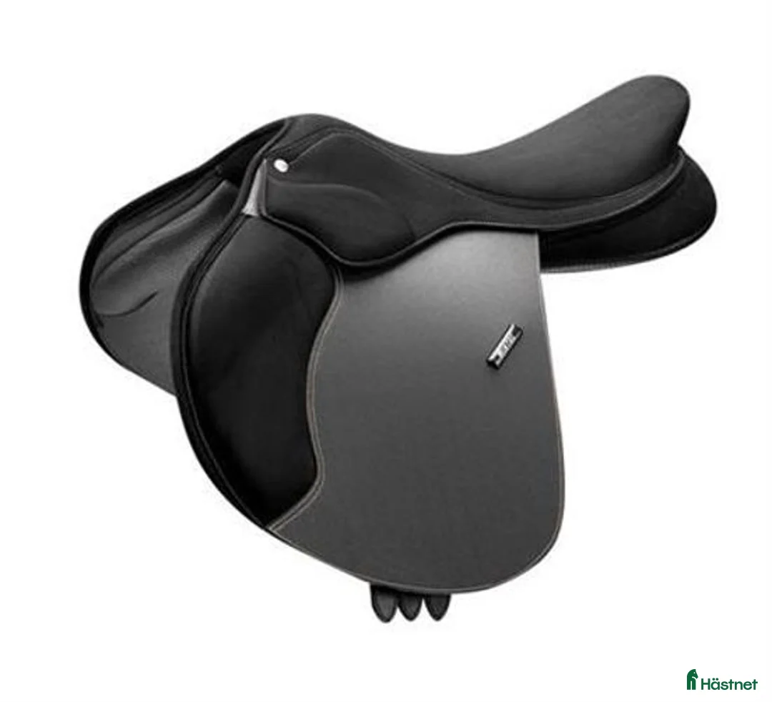 Sadlar hästutrustning till salu: Wintec Pro Jump Cair 17,5" - Annons 4