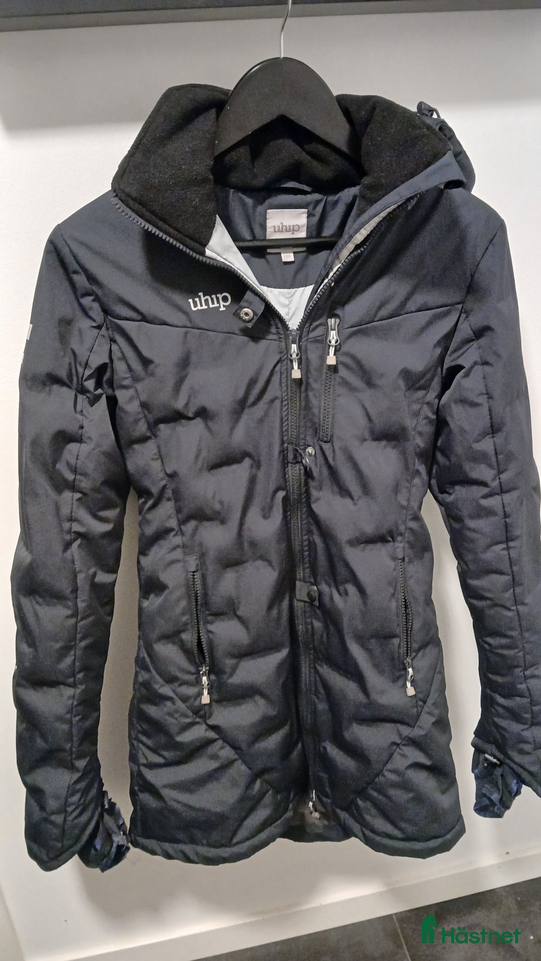 Jackor & Kavajer ryttarutrustning till salu: Vinterkappa Uhip i Linköping - Annons 2