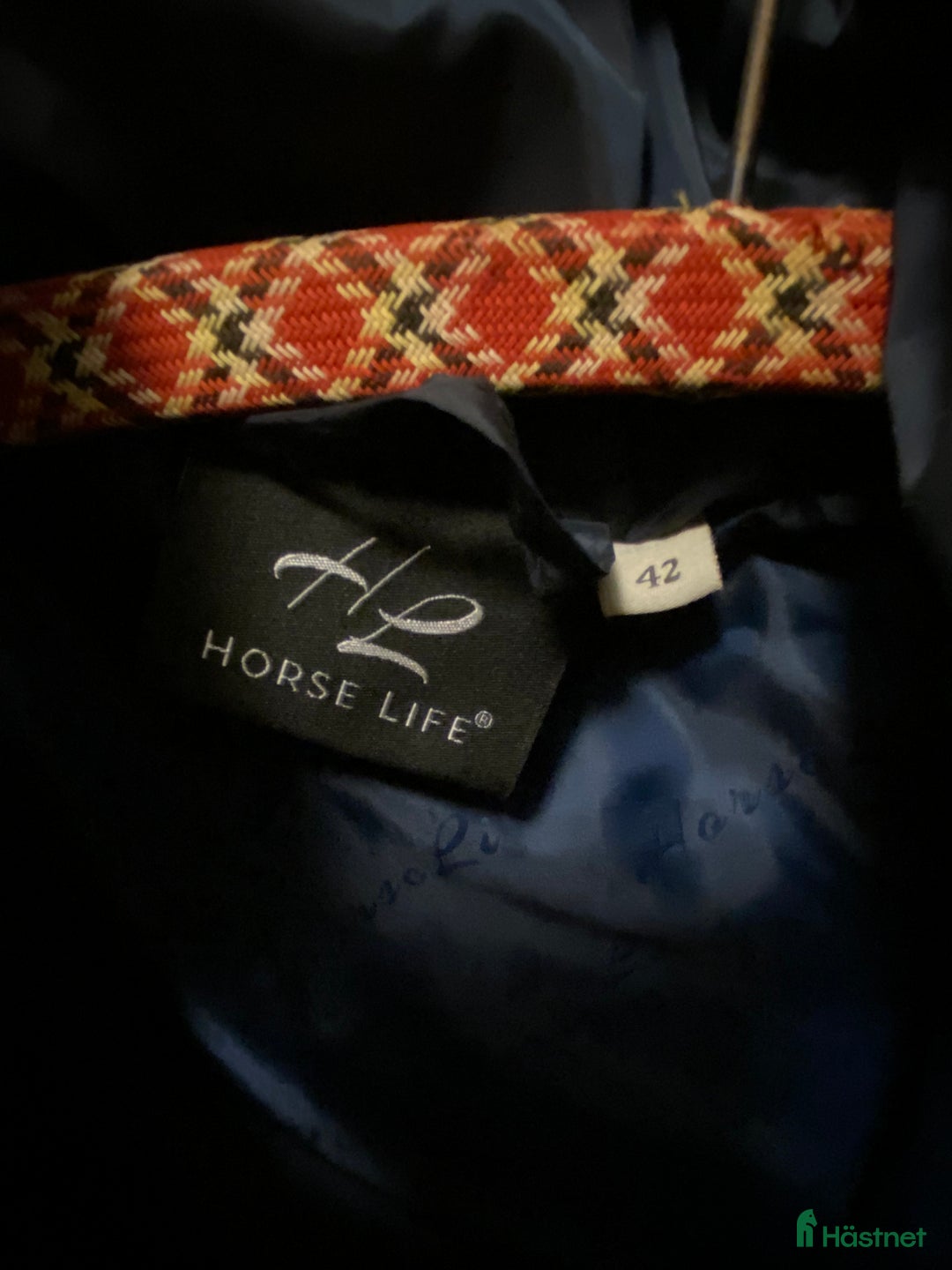 Jackor & Kavajer ryttarutrustning till salu: Gosigaste vinterkappan  i Klagshamn - Annons 5