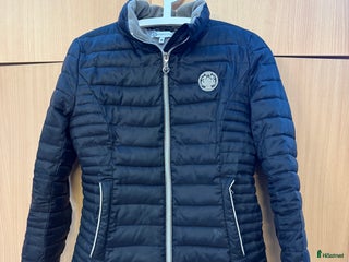 Jackor & Kavajer ryttarutrustning till salu: Varm lättviktsjacka i Vendelsö - Annons 19