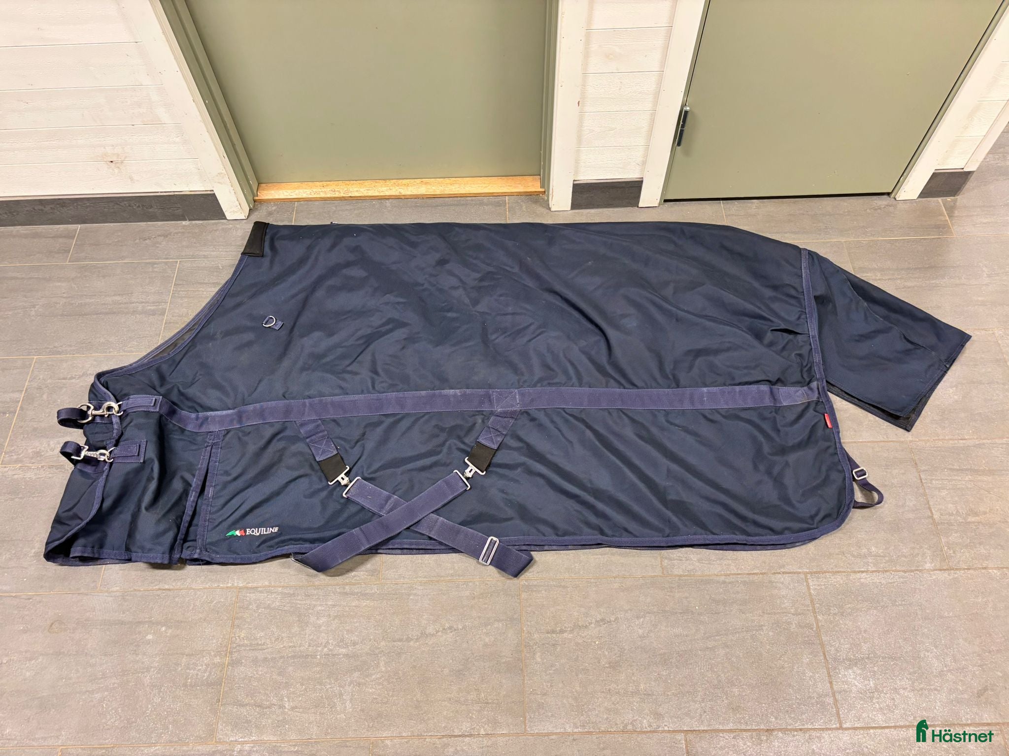 Täcken hästutrustning Equiline innetäcke 135 - Annons 1