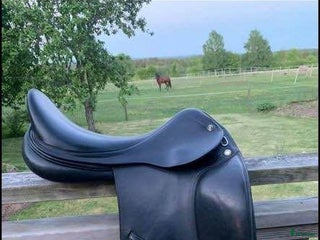 Sadlar hästutrustning till salu: Prestige D1 i Skövde - Annons 1