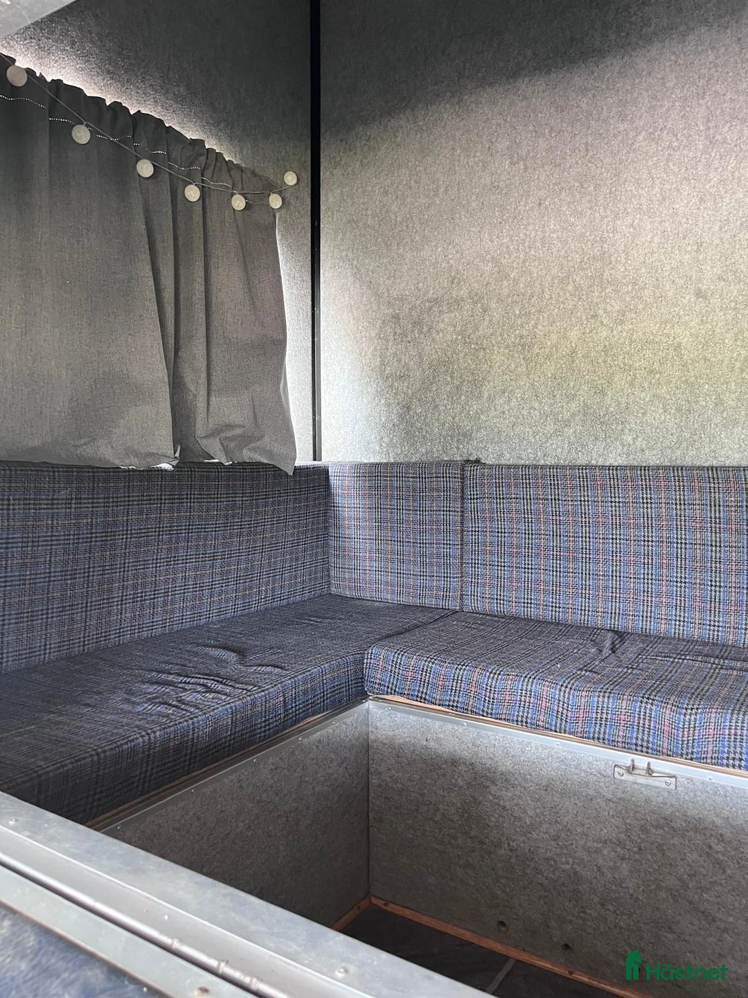Hästlastbilar  fordon & transport till salu: 5 Hästars lastbil i Djurås - Annons 2