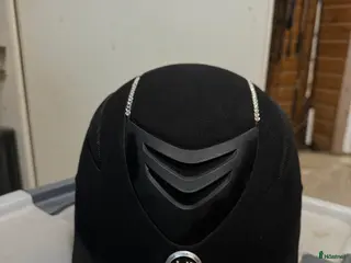 Hjälmar ryttarutrustning till salu: Onek hjälm - Annons 3