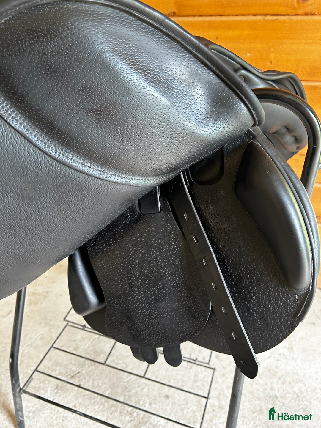 Sadlar hästutrustning till salu: Amerigo DJ hoppsadel  i Oskarshamn - Annons 3