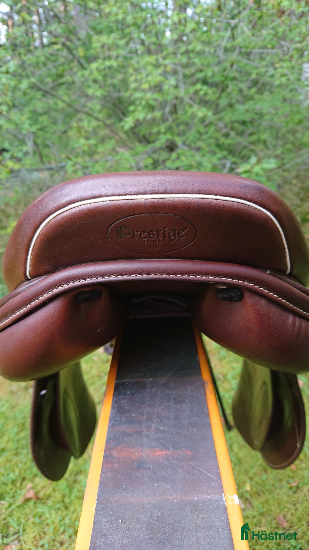 Sadlar hästutrustning till salu: Prestige Versailles hoppsadel  i Järvsö - Annons 3