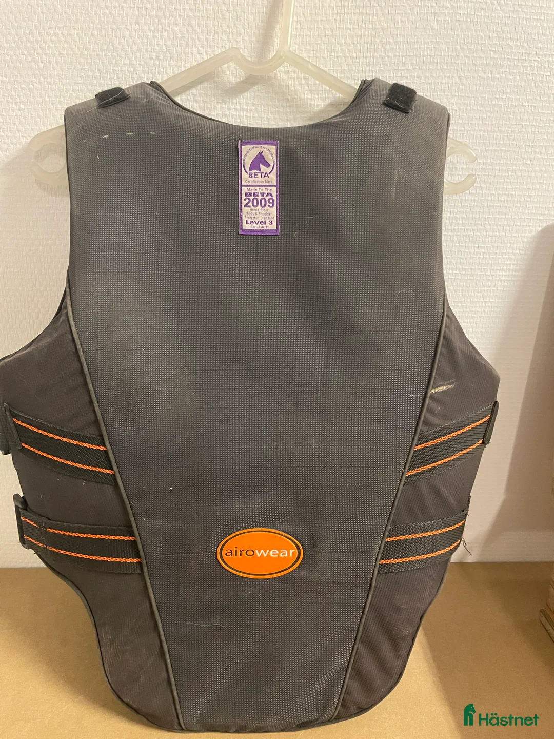 Säkerhetsvästar ryttarutrustning till salu: Ridväst  i Nyköping - Annons 2