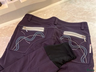 Ridbyxor ryttarutrustning till salu: RIDBYXOR MED BLING FRÅN ANIMO! i Stånga - Annons 4