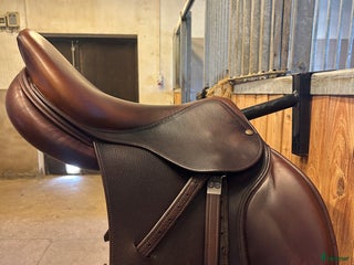 Sadlar hästutrustning till salu: Pedantskött Bruno Delgrange i Tenhult - Annons 11