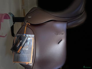 Sadlar hästutrustning till salu: Tekna S-line allround/dressyr i Riala - Annons 9