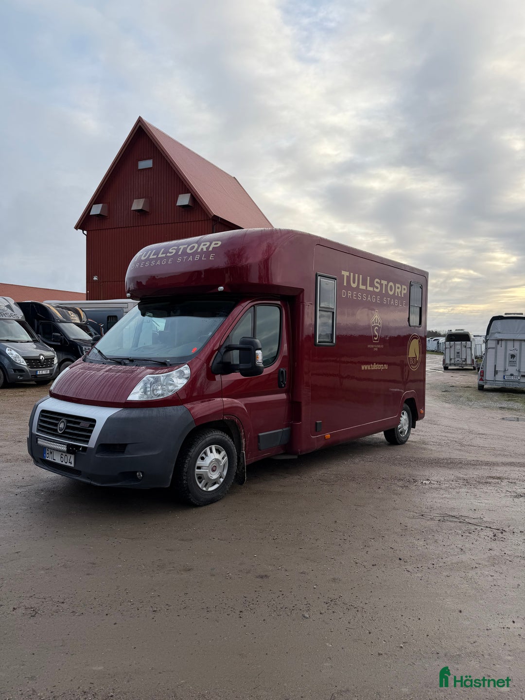 Hästlastbilar  fordon & transport till salu: Boj Hästlastbil med Bodel B-körkort  i Västerås - Annons 2