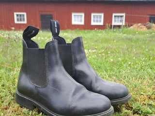 Ridstövlar ryttarutrustning till salu: Ridsko säljes i Tävelsås - Annons 8