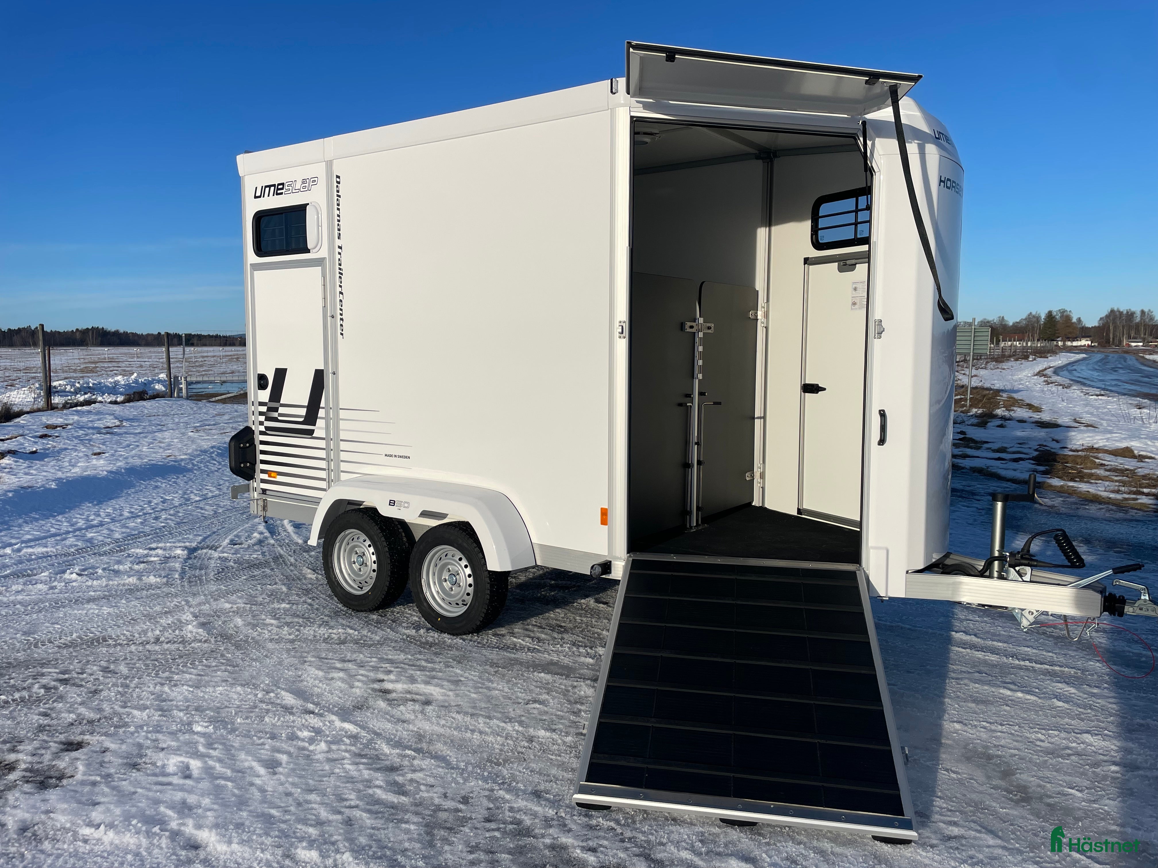 Hästtransporter  fordon & transport till salu: UME B50 - Baklängesvagnen med stuteri! - Annons 2