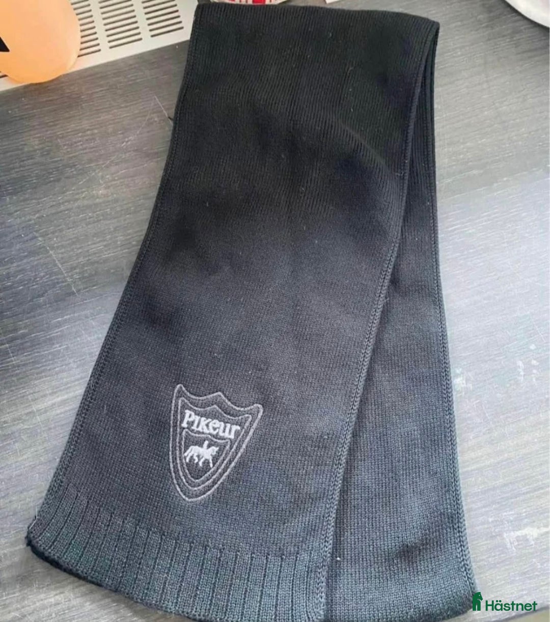 Övrigt Ridkläder ryttarutrustning till salu: Pikeur halsduk  i Hörby - Annons 1