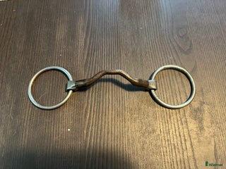 Bett hästutrustning till salu: Bombers loose ring happy tongue 125 mm i Segmon - Annons 1