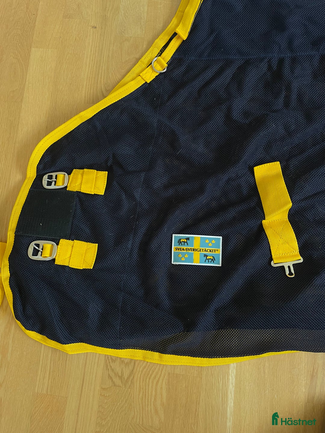 Täcken hästutrustning till salu: Svea Sverigetäcke  i Frösön - Annons 2