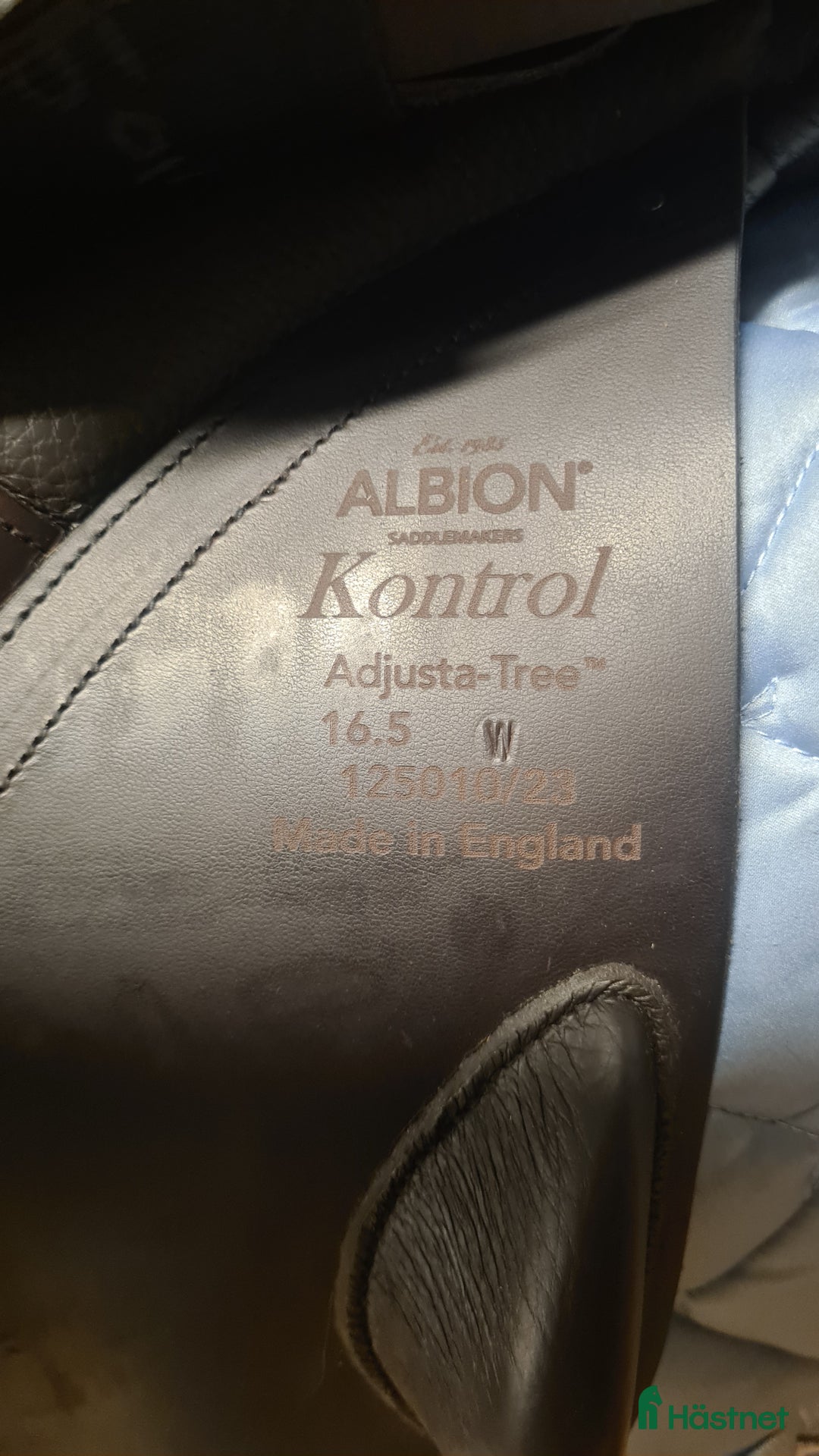 Sadlar hästutrustning till salu: Albion Adjusta  Kontrol i Hamneda - Annons 3