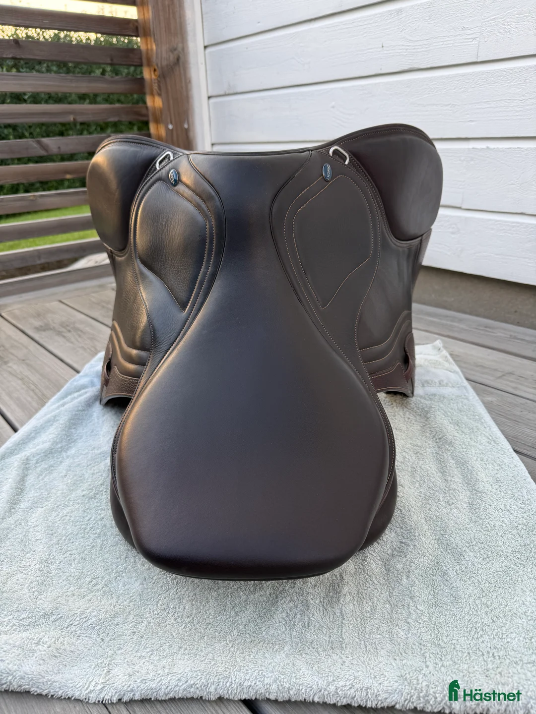 Sadlar hästutrustning till salu: Ikonic Evolution hoppsadel i Täby - Annons 5