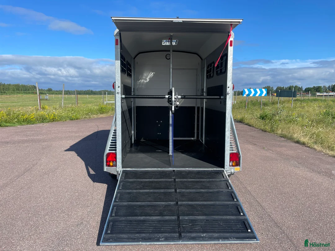 Hästtransporter  fordon & transport till salu: Böckmann Portax LSR -25 i Borlänge - Annons 4
