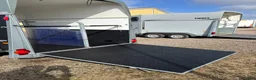 Hästtransporter  fordon & transport till salu: Humbaur med alugolv - Annons 3