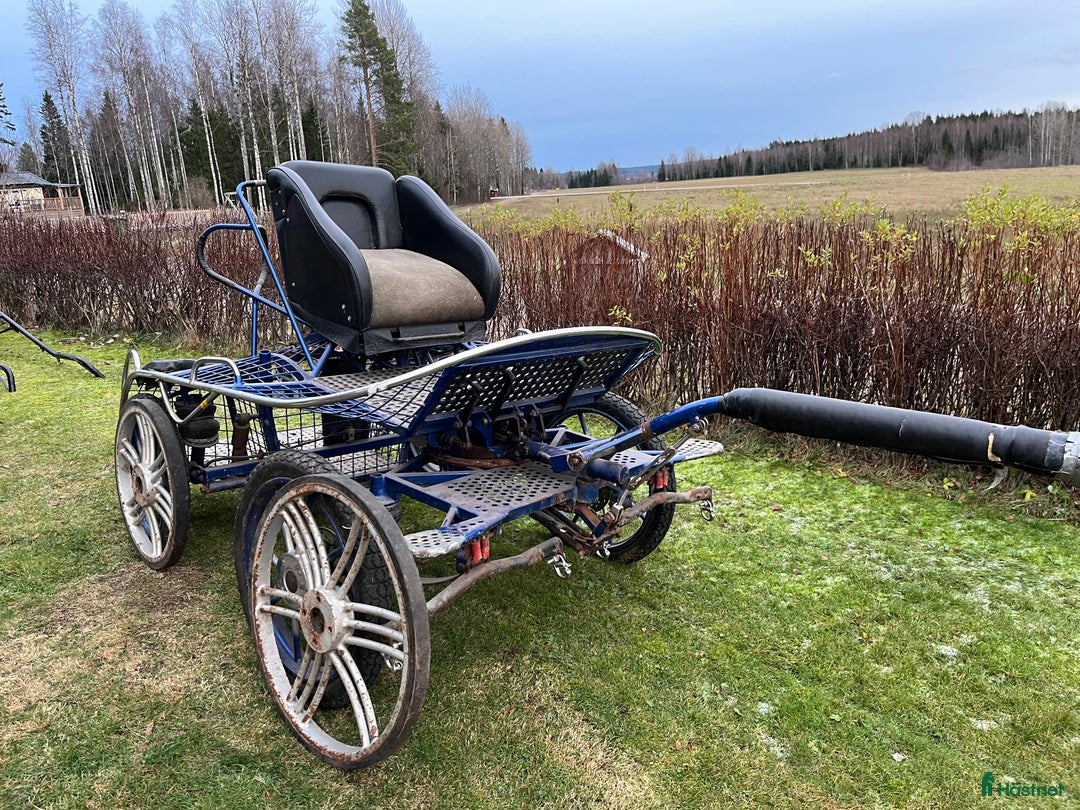 Körvagnar körning till salu: Maratonvagn ponnypar i Västra Ämtervik - Annons 2