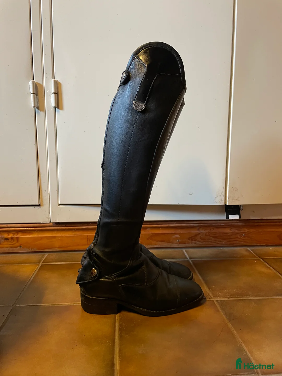 Ridstövlar ryttarutrustning till salu: Fina ridstövlar  i Björköby - Annons 1