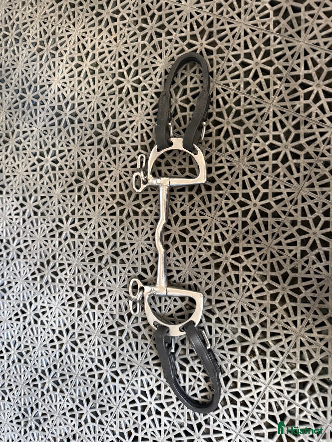 Bett hästutrustning till salu: Olika bett! i Stora Skedvi - Annons 3