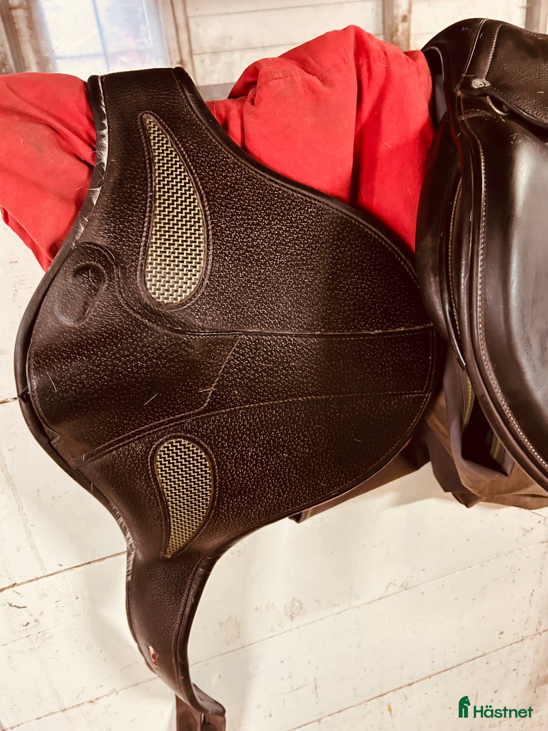 Sadlar hästutrustning till salu: Equipe EK EVO Equipe magplatta  i Växjö - Annons 3