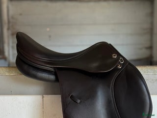 Sadlar hästutrustning till salu: Prestige 17" i Skärblacka - Annons 23