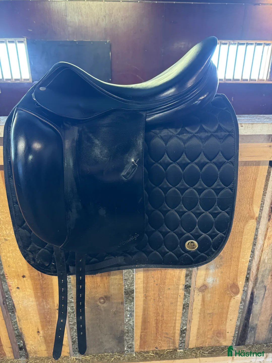 Sadlar hästutrustning till salu: Amerigo Dressyrsadeln - Annons 1