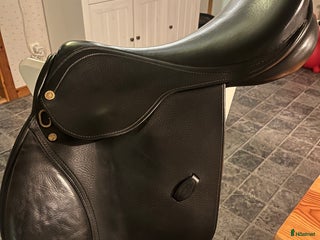 Sadlar hästutrustning till salu i Öregrund - Annons 3