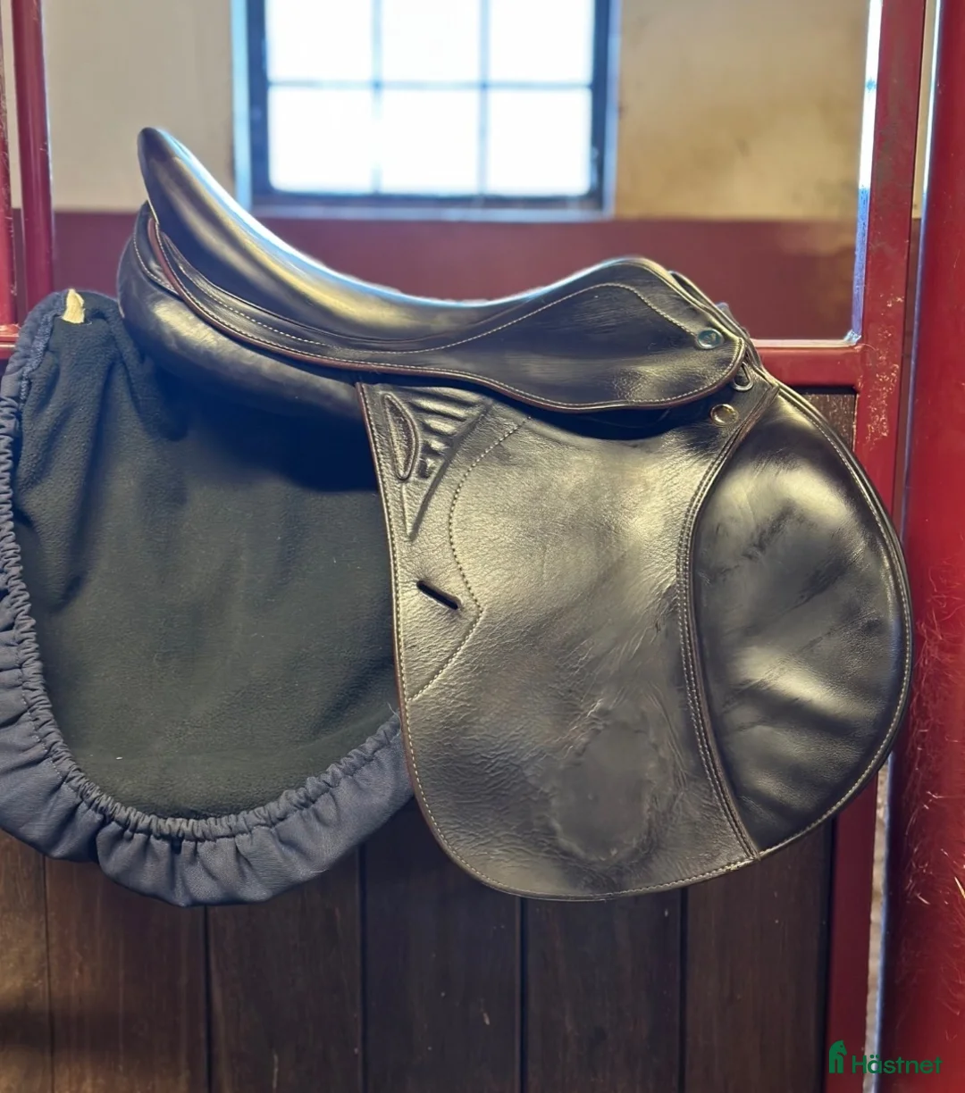 Sadlar hästutrustning till salu: Prestige Versailles 2018 - Annons 2