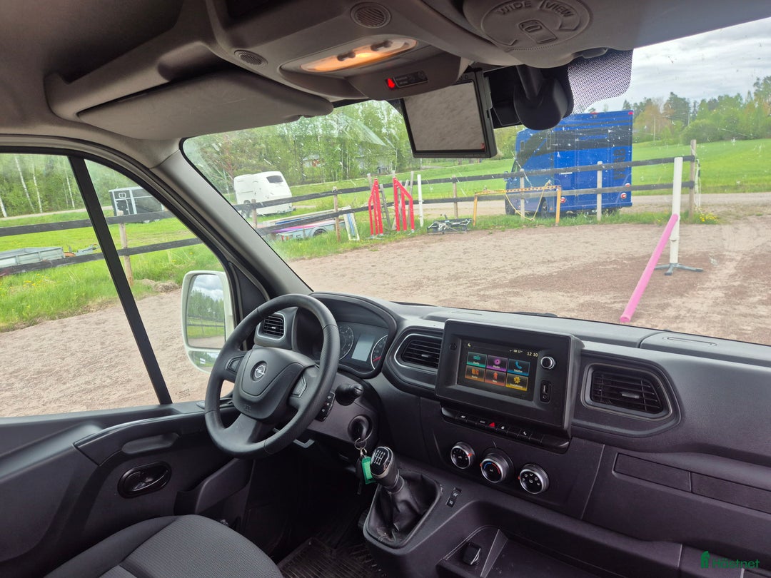 Hästlastbilar  fordon & transport till salu: Stuteri B-kortsbuss I mkt bra skick - Annons 14