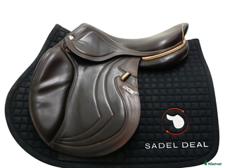 Sadlar hästutrustning till salu: CWD Mademoiselle 2Gs 17,5" i Upplands Väsby - Annons 4