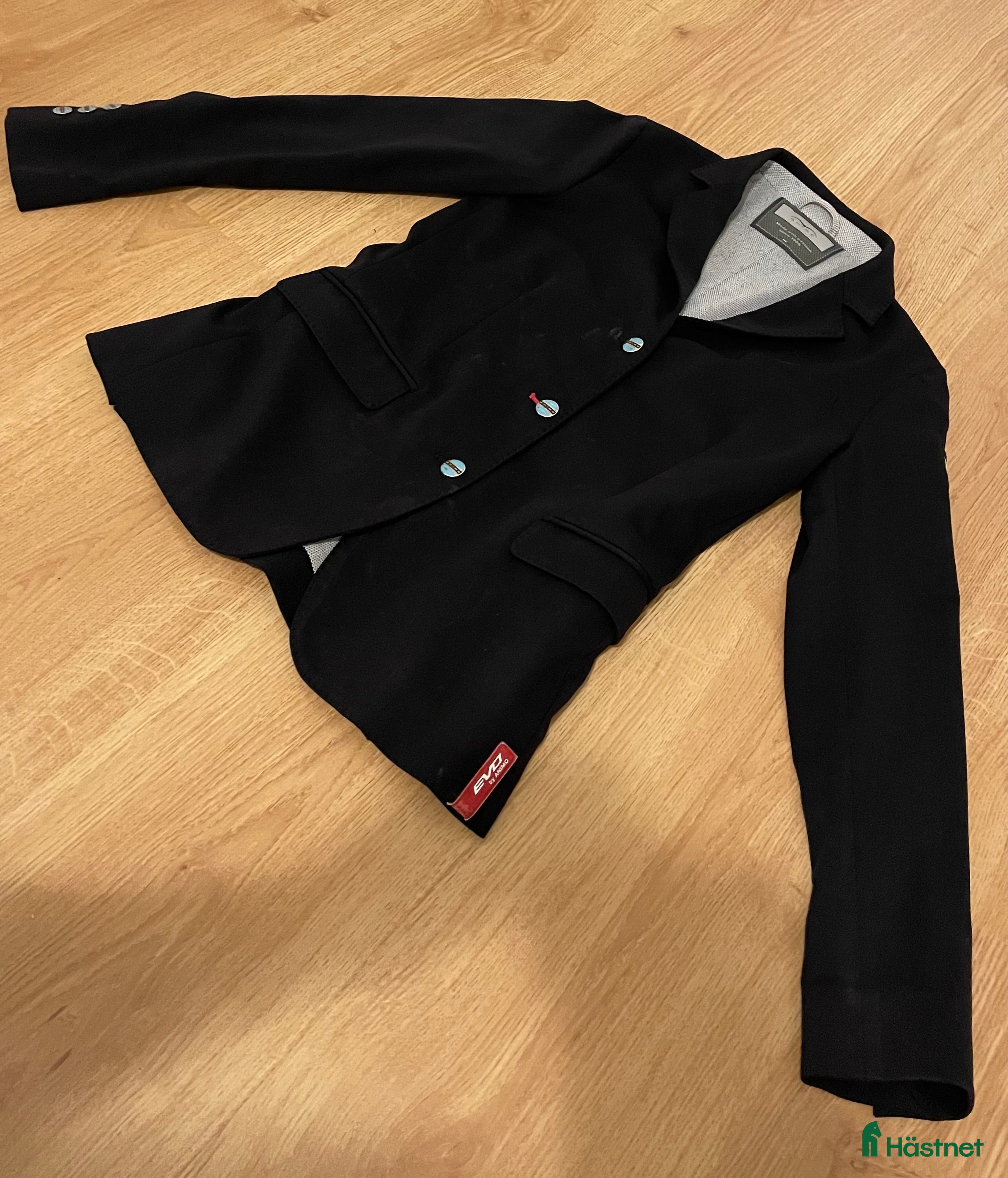 Jackor & Kavajer ryttarutrustning till salu: Animo Kavaj i Rolfstorp - Annons 5