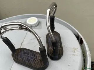 Stigbyglar hästutrustning Sprenger stigbyglar - Annons 9