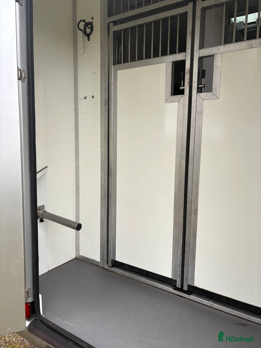 Hästlastbilar  fordon & transport till salu: Hästlastbil STX 5-sits/Stuteri/Automat/2016 i Helsingborg - Annons 4