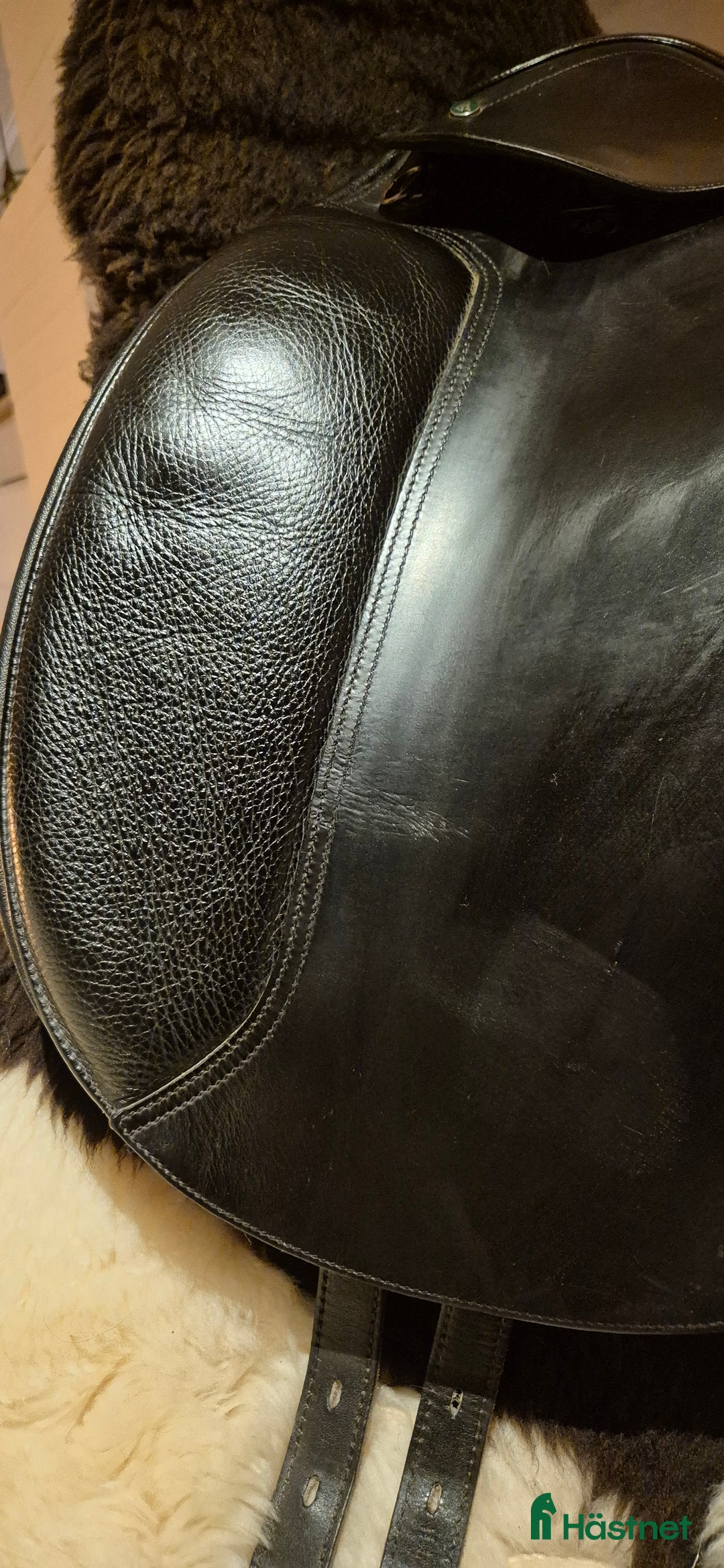 Sadlar hästutrustning till salu: Toppensadel i toppenskick i Värmdö - Annons 3