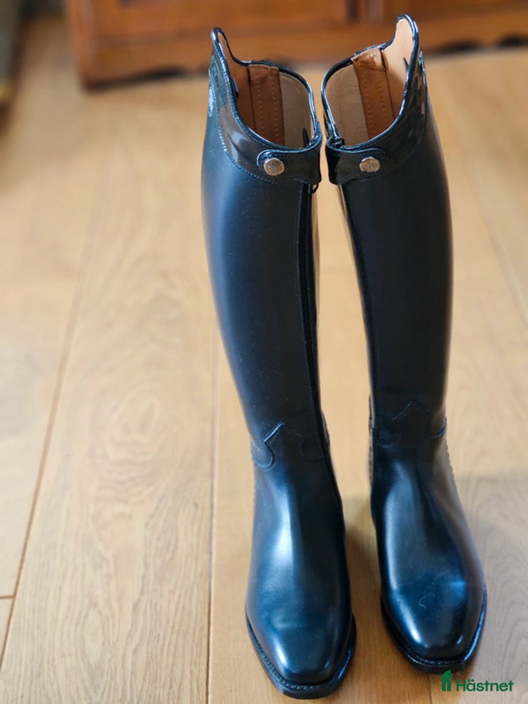 Ridstövlar ryttarutrustning till salu: Nya Königs ridstövlar i Lur - Annons 1