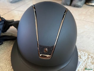 Hjälmar ryttarutrustning till salu: Samshield hjälm, ny med prislapp på i Sala - Annons 5