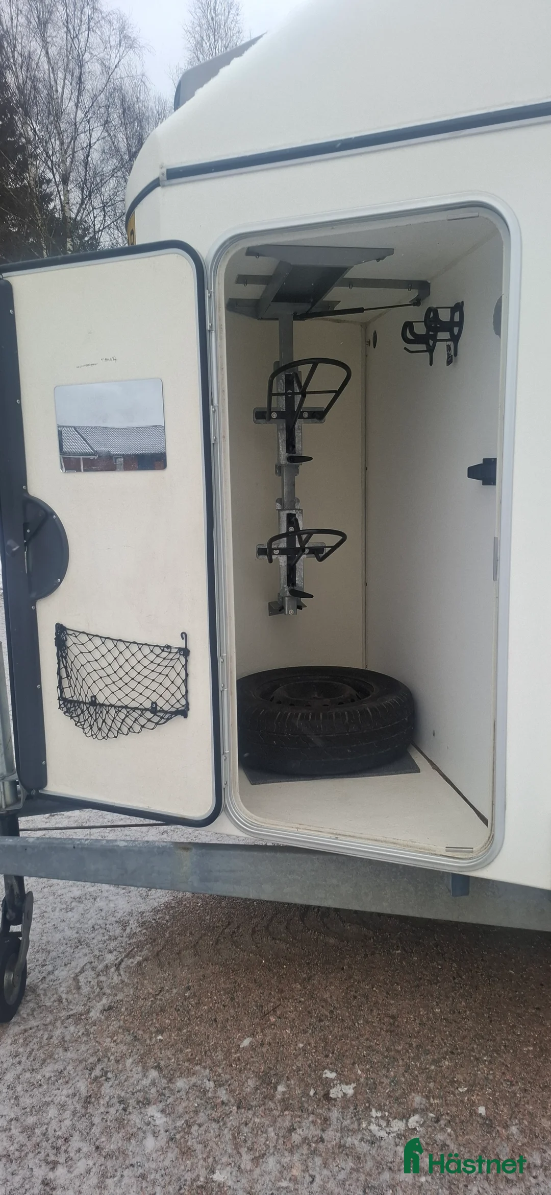 Hästtransporter  fordon & transport till salu: Thule Excellent Grand Prix 2014 i Sjövik - Annons 3