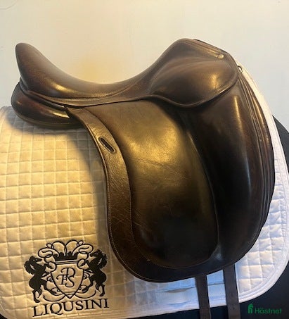 Sadlar hästutrustning Dressyrsadel Childeric 2 DAC 18,5" - Annons 7
