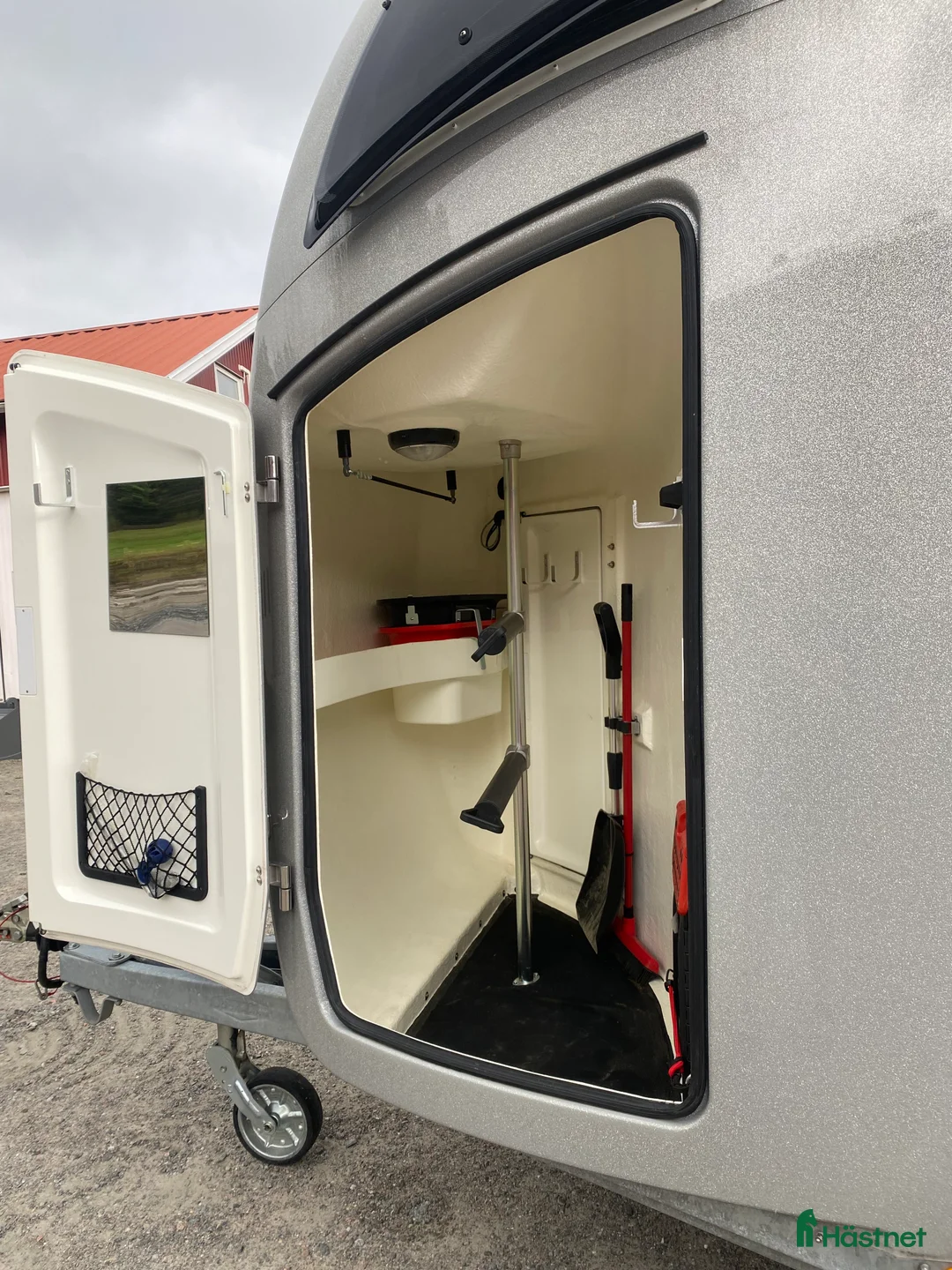 Hästtransporter  fordon & transport till salu: Böckmann Master -24 119900ex.  - Annons 5